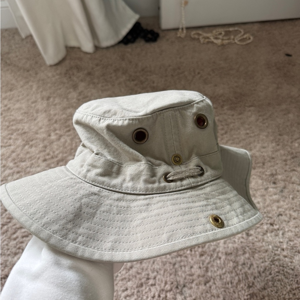 Tilley Endurables Hat Size 7 1/4 Cream Duck Fishing Outdoor Safari Hiking Boonie - Picture 2 of 8